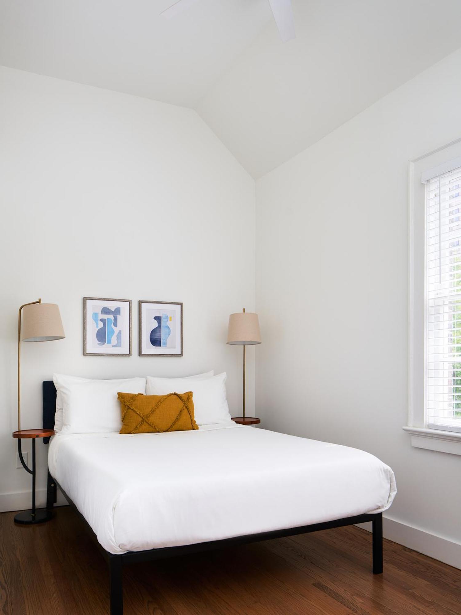 Kasa Studio Revival Atlanta Room photo